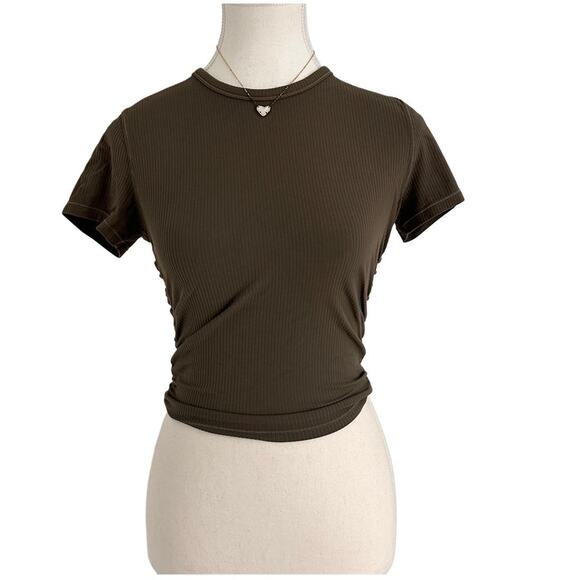 Lululemon Size 4 Brown Activewear Fitted Top - Picture 1 of 4